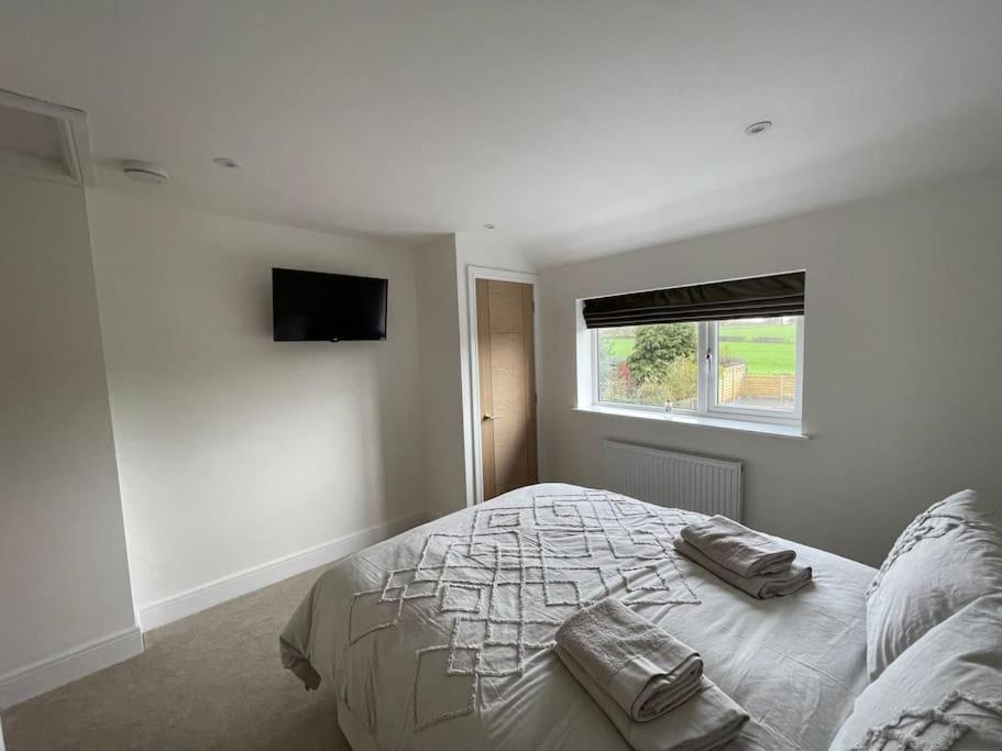 Newly Renovated 3 Bed - Countryside Views Holiday home