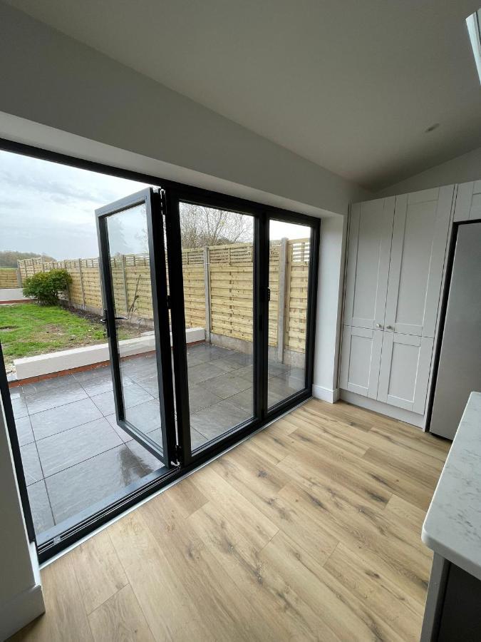 Newly Renovated 3 Bed - Countryside Views Holiday home