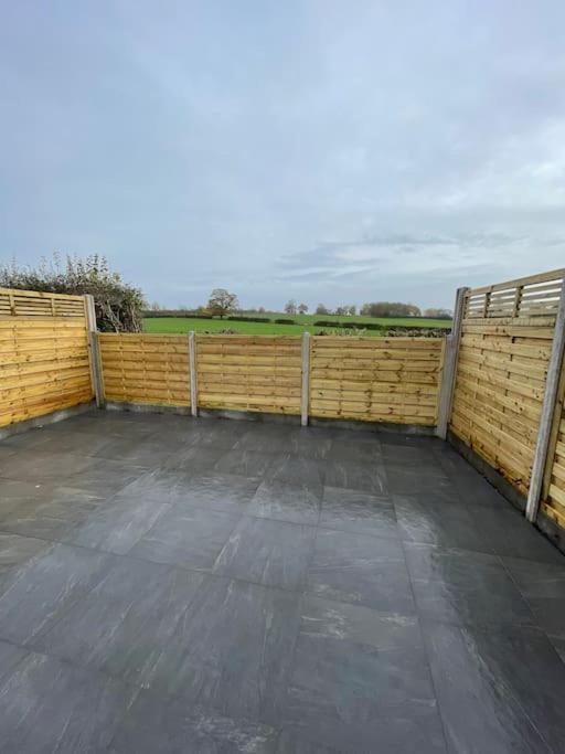 Newly Renovated 3 Bed - Countryside Views Holiday home Dunstall