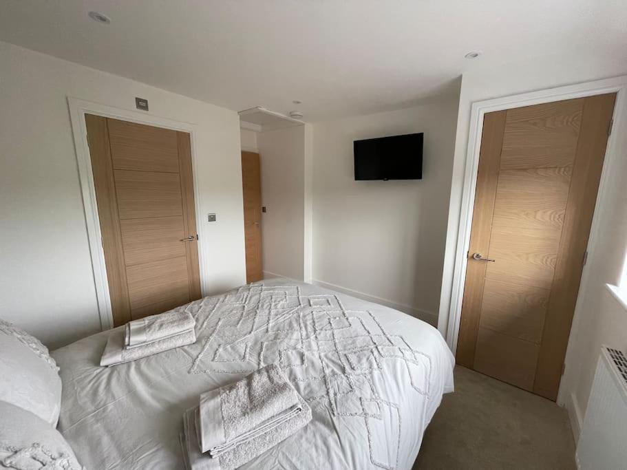 Newly Renovated 3 Bed - Countryside Views Holiday home *