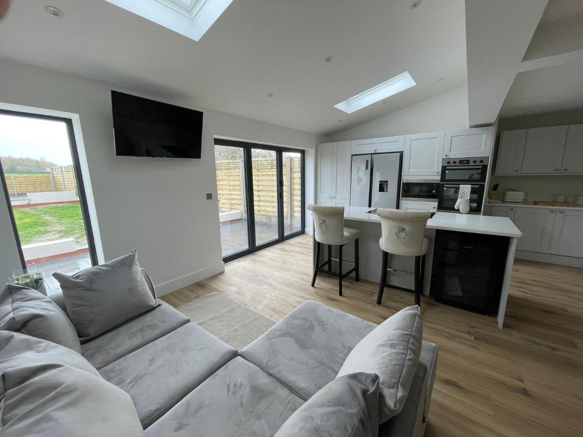 Holiday home Newly Renovated 3 Bed - Countryside Views